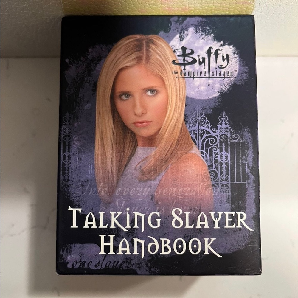 Buffy the Vampire Slayer Mini Handbook